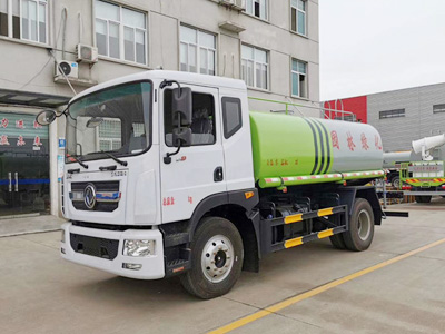 洒水抑尘车